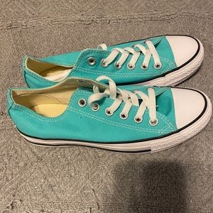 “ Pure Teal” Converse